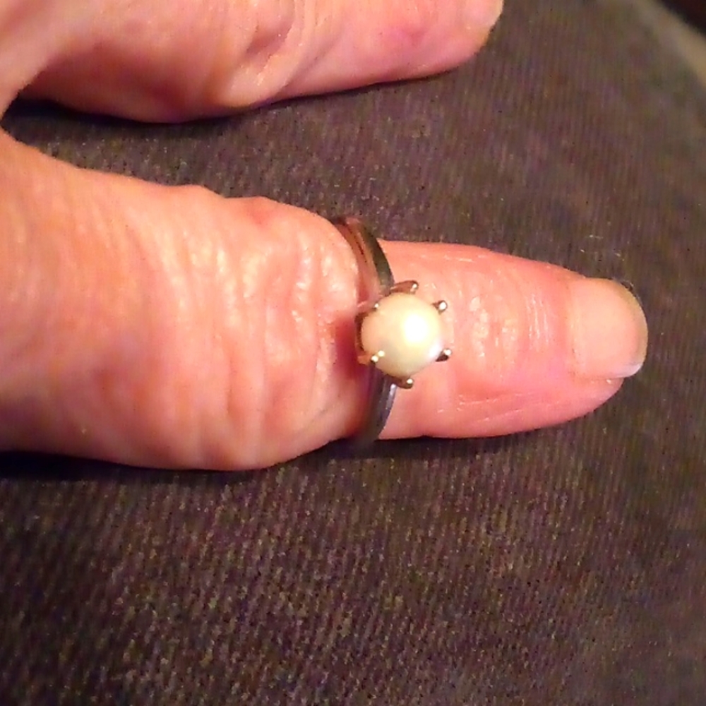 Dainty pearl ring with 10K white gold band